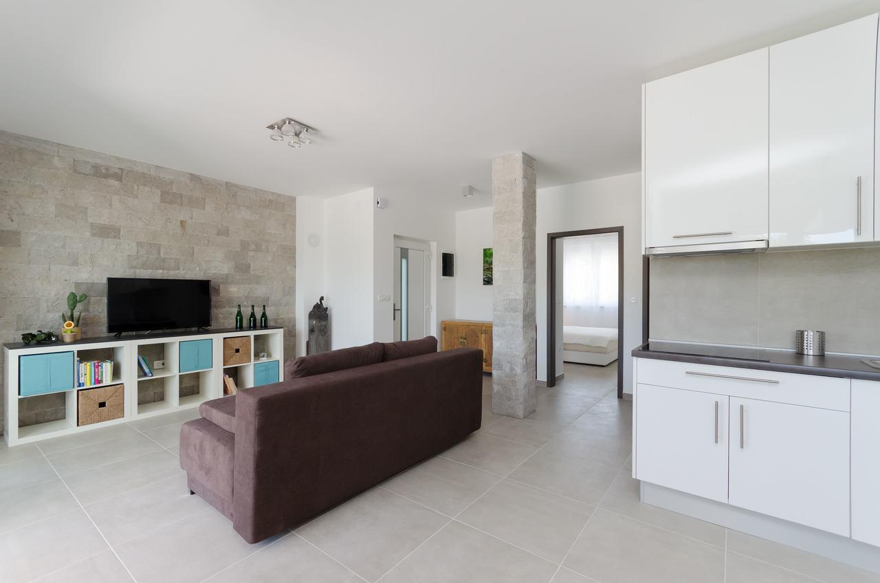 Apartments Residence Romance Pinezici  Luaran gambar